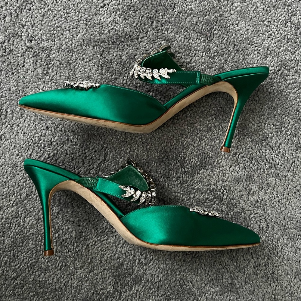 Manolo Blahnik Lurum | Green Satin Crystal Embellished Mules - Picture 3 of 6